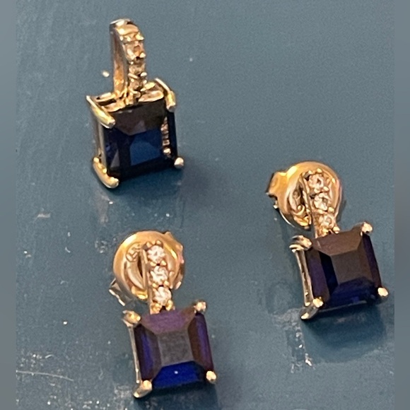 Jewelry - Blue Sapphire with Diamond accents in 925 sterling silver. Pendant and earrings.